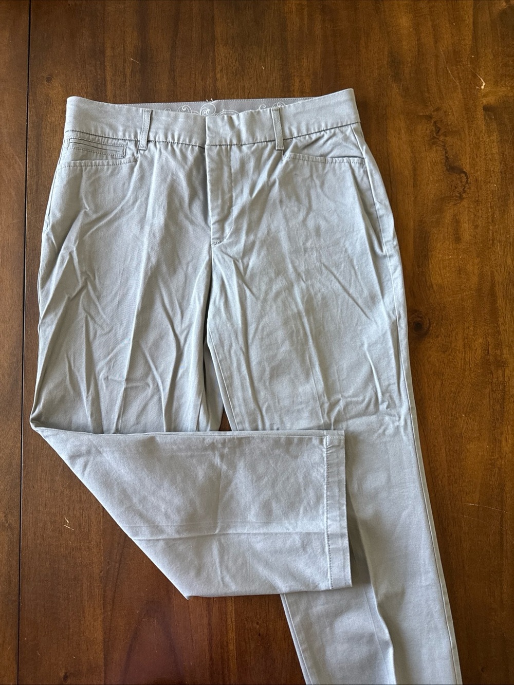 JM Collection Gray Chino Pants 8 Cropped 24" Inseam Flat Front Casual Classic